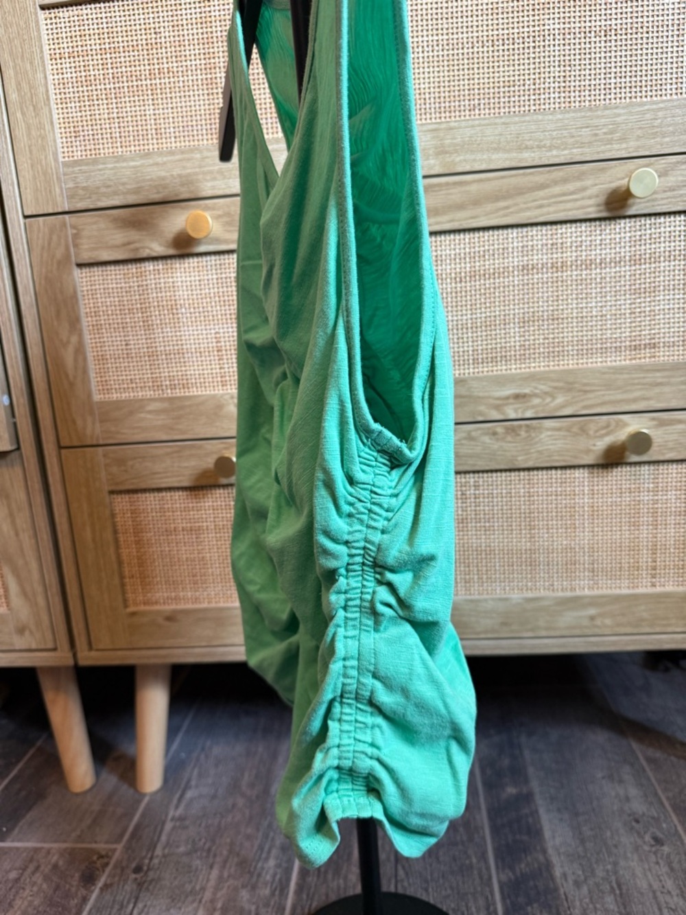 Universal Thread Seafoam Green Ruched Tank Top - Picture 3 of 5